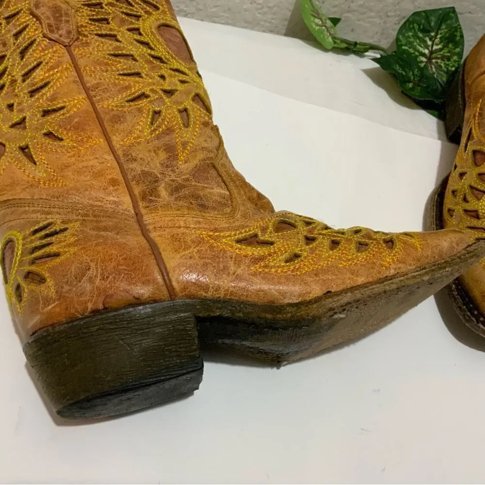 Innovation boots women size 6.5 made in Mexico